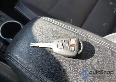 2014 Toyota Corolla S Plus из США, поврежденный, VIN 2T1BURHEXEC137669